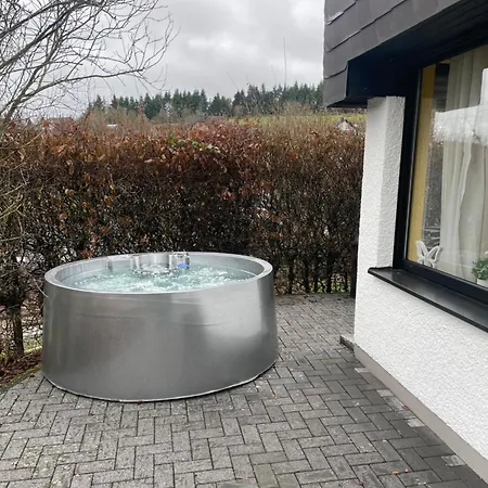 بيت للعطل Traumhaus Am Maar شالكينميهرين